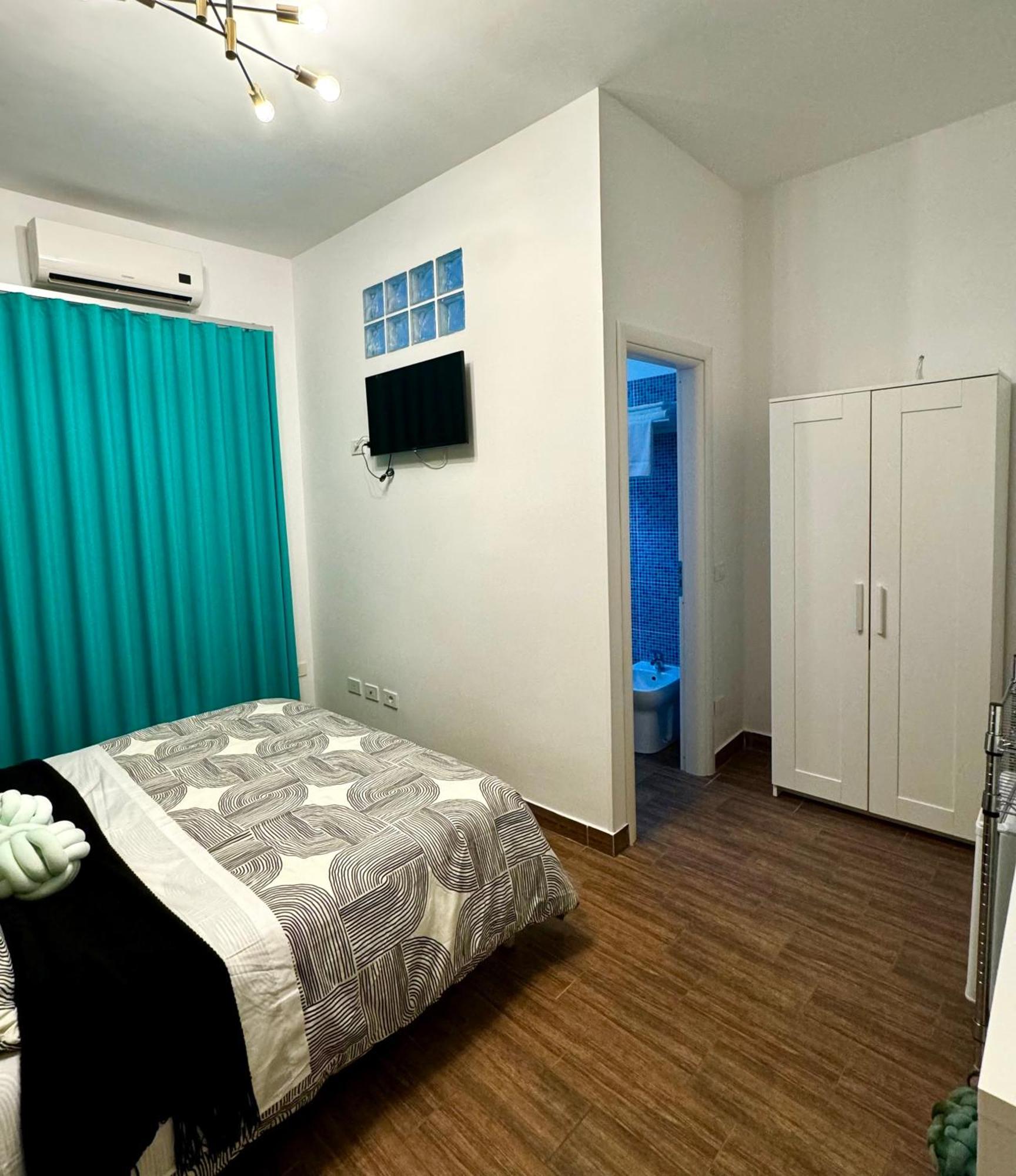 レッジョ・ディ・カラブリア Enotria Bnb Bed & Breakfast エクステリア 写真